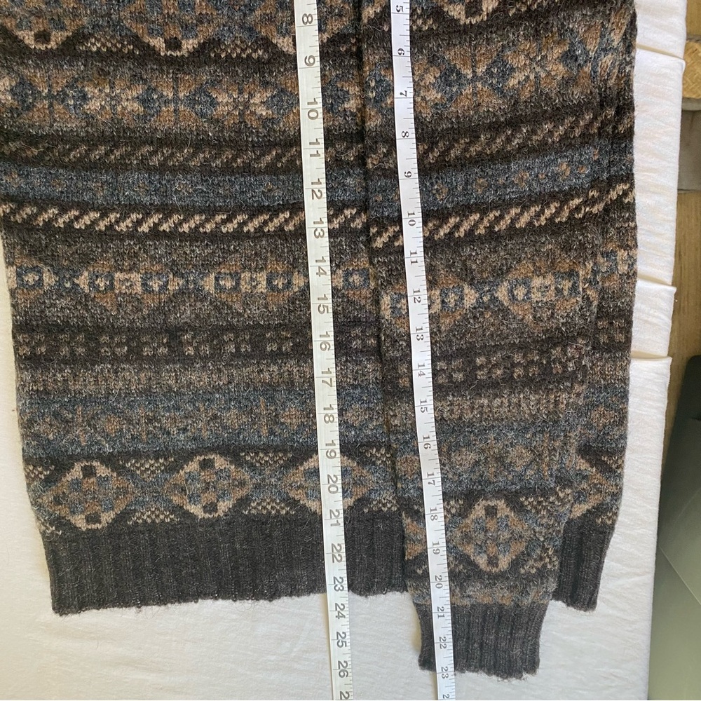 Jamieson’s of Shetland men's gray/brown wool Fair Isle shawl collar cardigan, XS - Picture 7 of 11